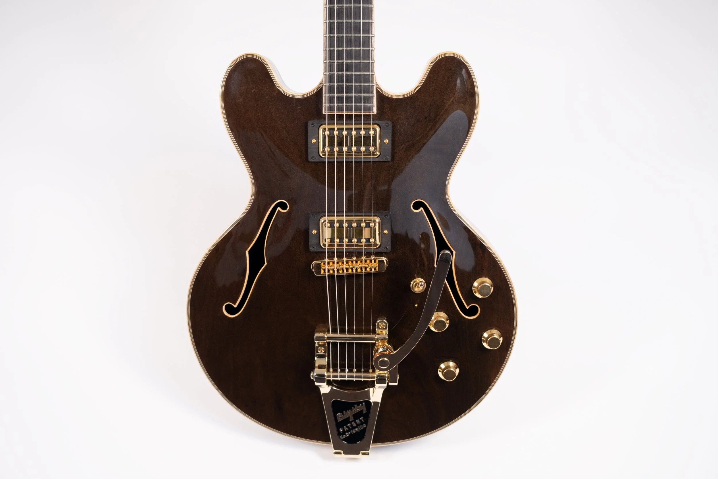 Dejawu guitars presents semi-acoustic guitar hand-carved from